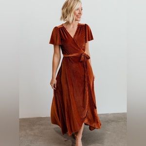 NWT Baltic Born Ribbed Velvet Maxi Dress - Copper - Small